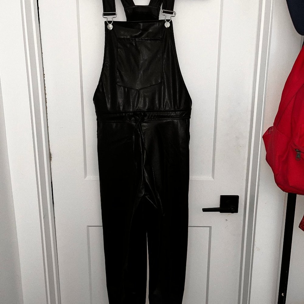 BLACK FAUX LEATHER OVERALLS SIZE SMALL